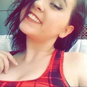 Meet your Posher, Alyssa