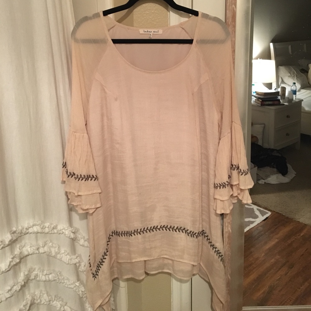 Cream Tunic with scissor hem