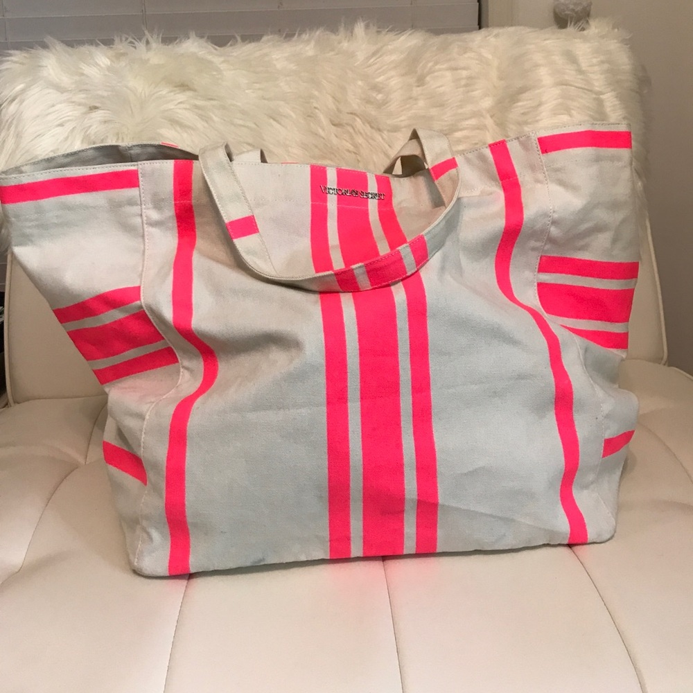 VS tote