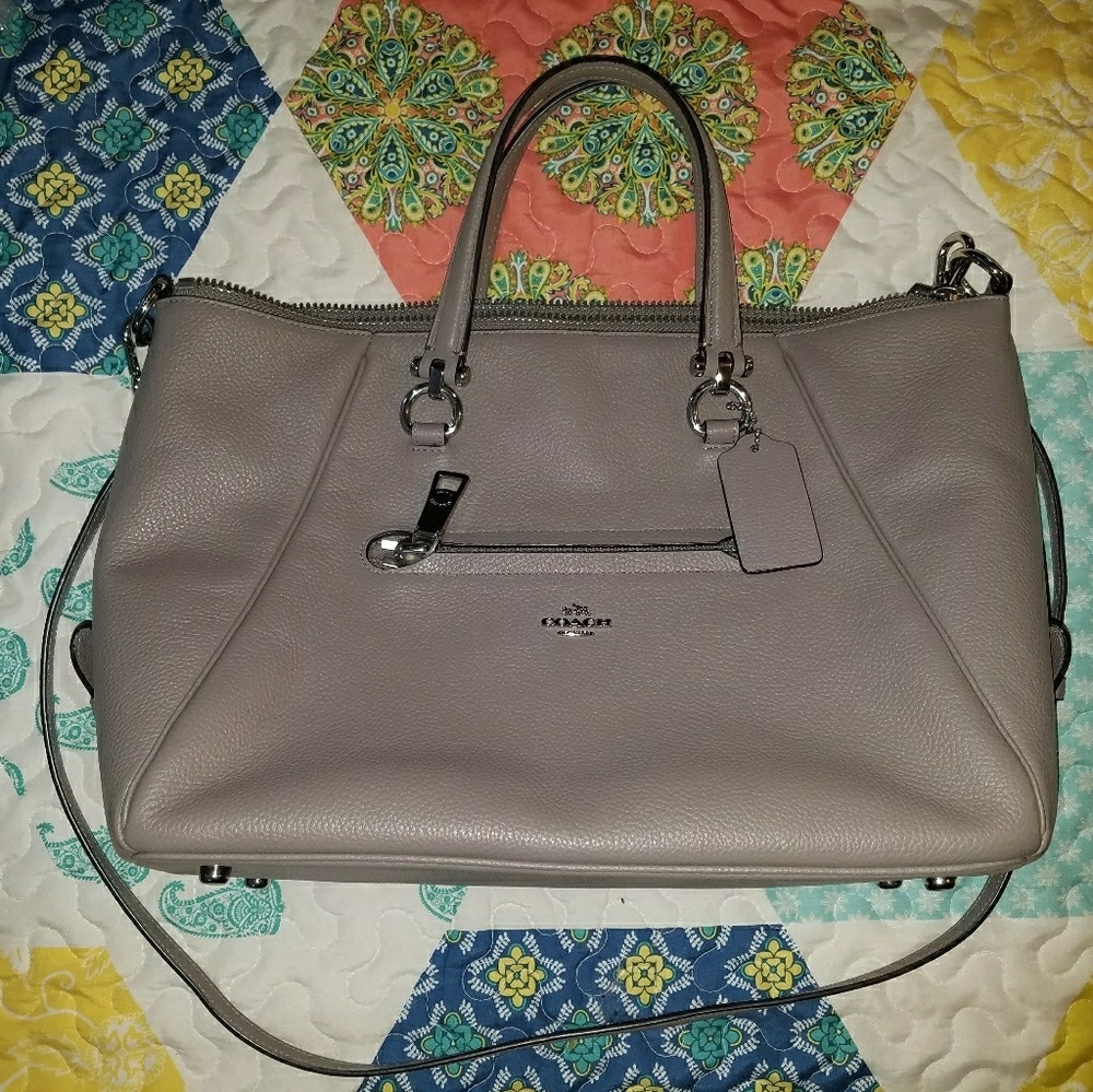 Grey coach tote/bag. Great condition!