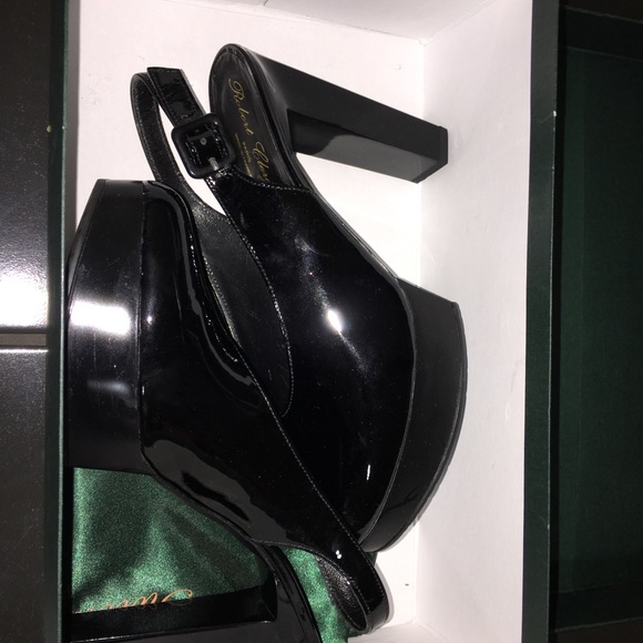 Robert Clergerie Patent Leather Pumps - Picture 3 of 8