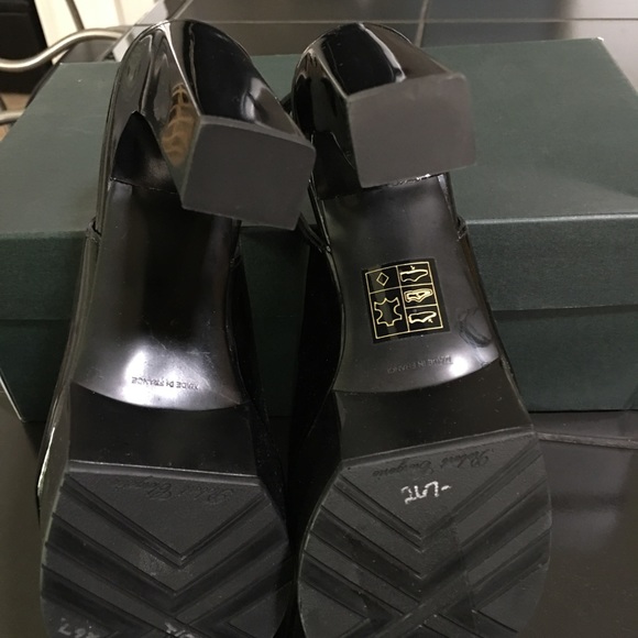 Robert Clergerie Patent Leather Pumps - Picture 6 of 8