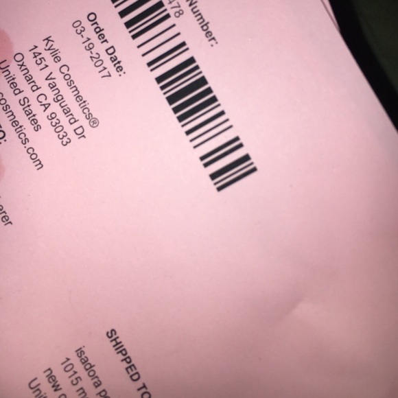 Authentic Kylie Lip Kit in the shade apricot! - Picture 4 of 4