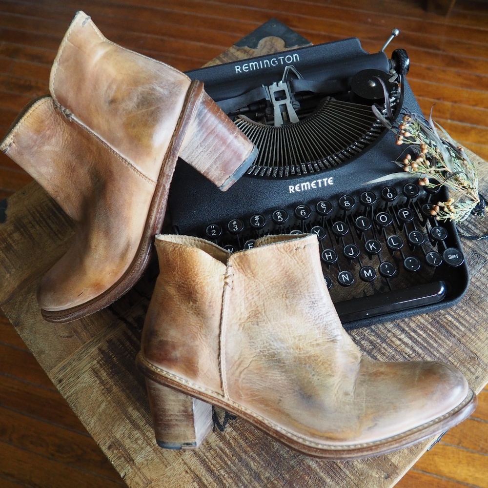 Bed Stu Handcrafted Leather Tan Booties (7.5)