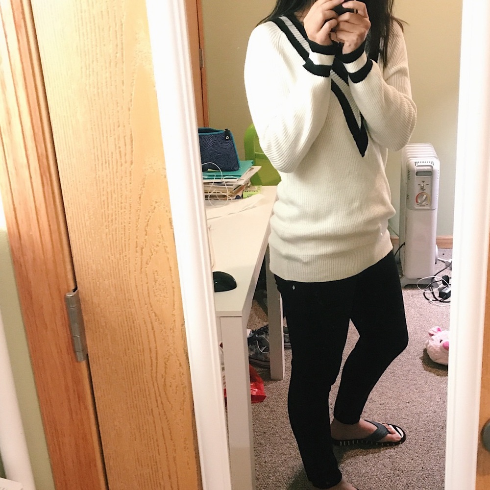•SOLD• BONGO super cozy sweater