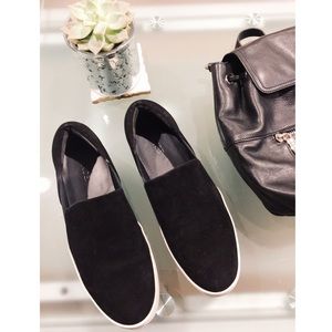 VINCE BLK SUEDE LEATHER SLIPON SHOES SNEAKERS 8.5