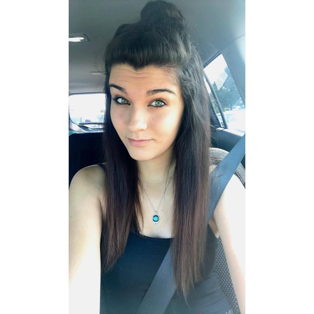 Meet your Posher, Liz