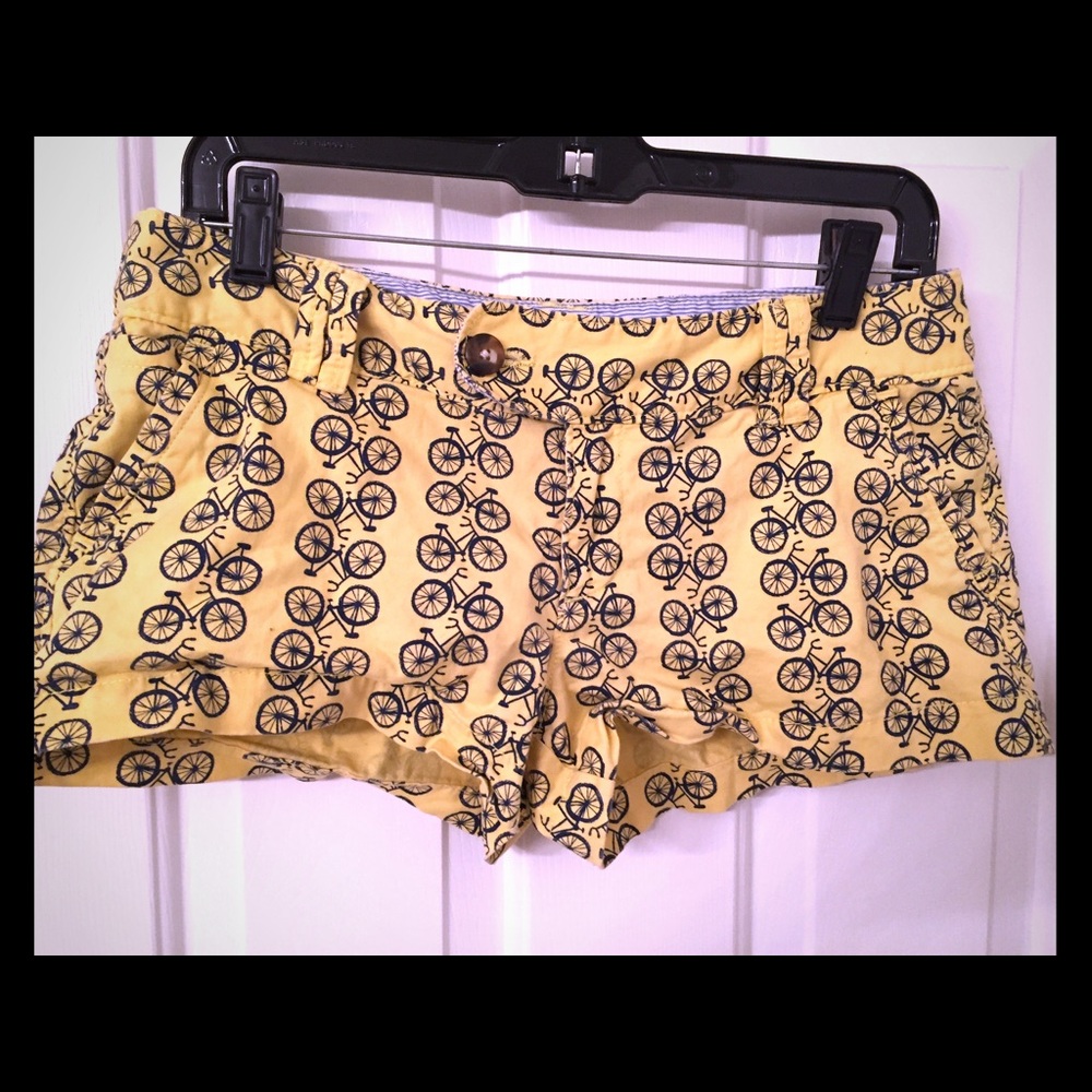 Red camel shorts