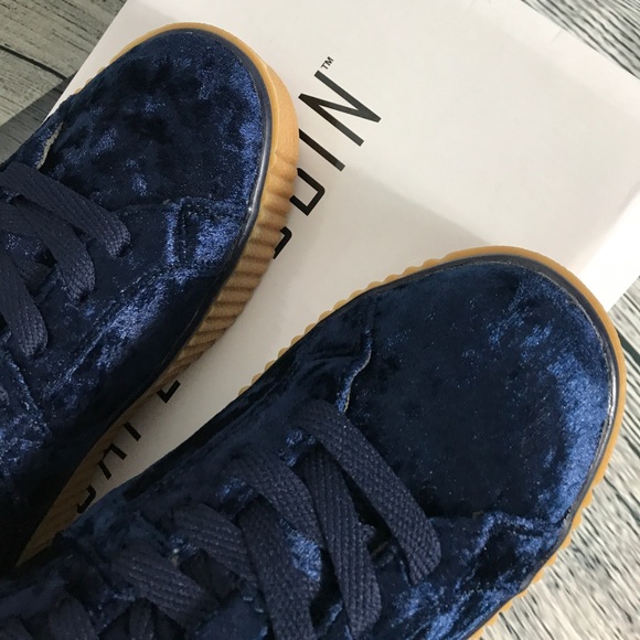 Velvet Chunky Heels Sneakers - Picture 7 of 8