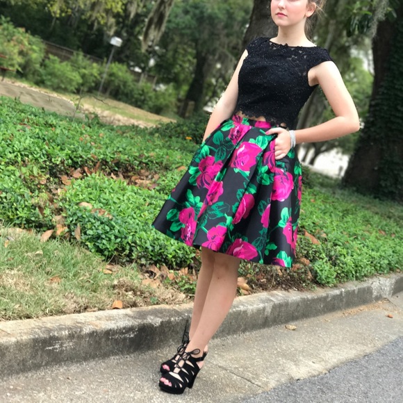 Sherry Hill two piece short homecoming dress - Picture 2 of 3