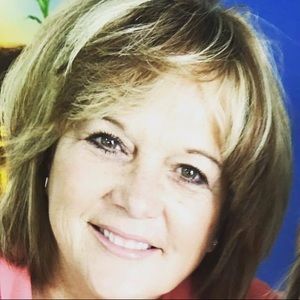 Meet your Posher, Deb