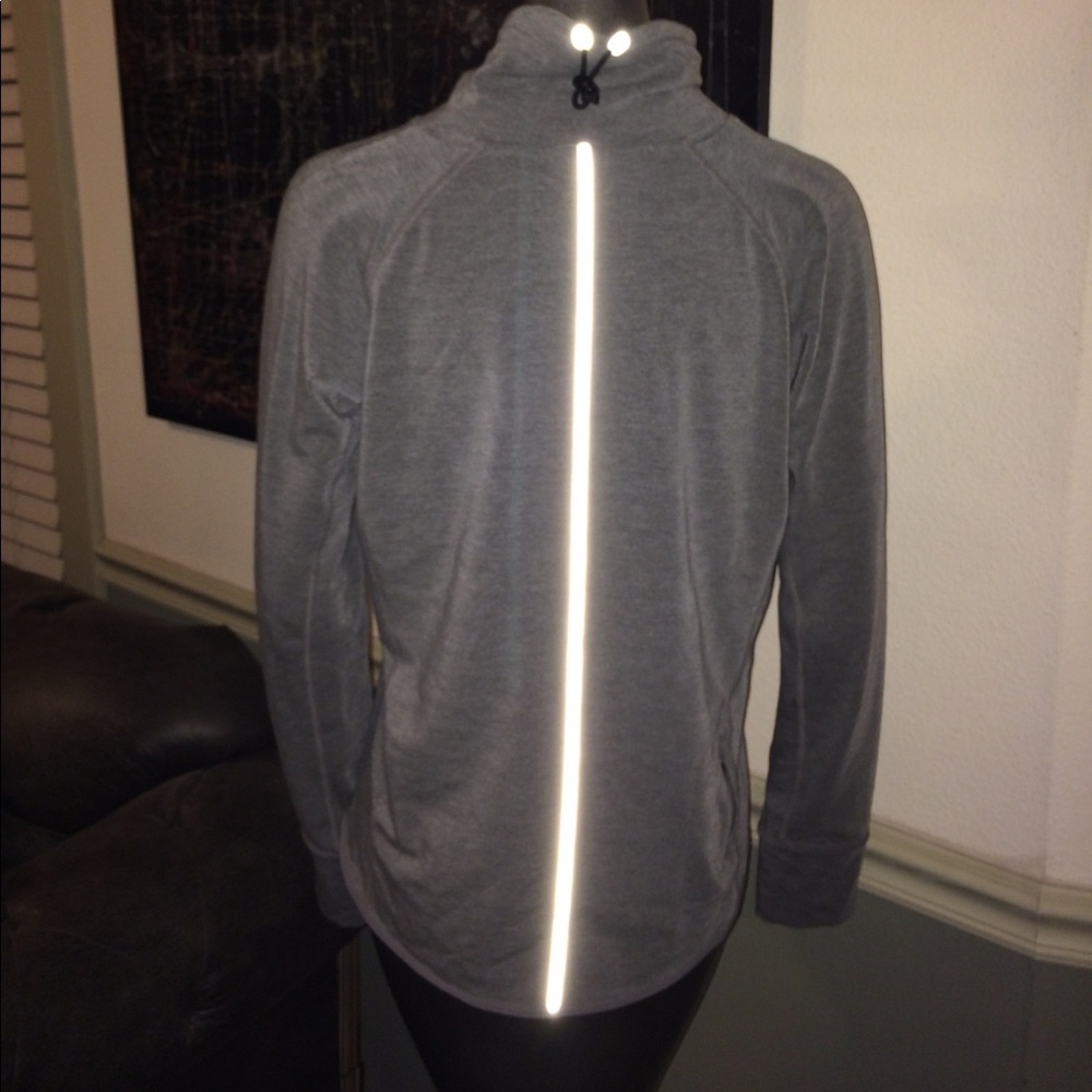 Nike Running Reflective Pullover - image 4