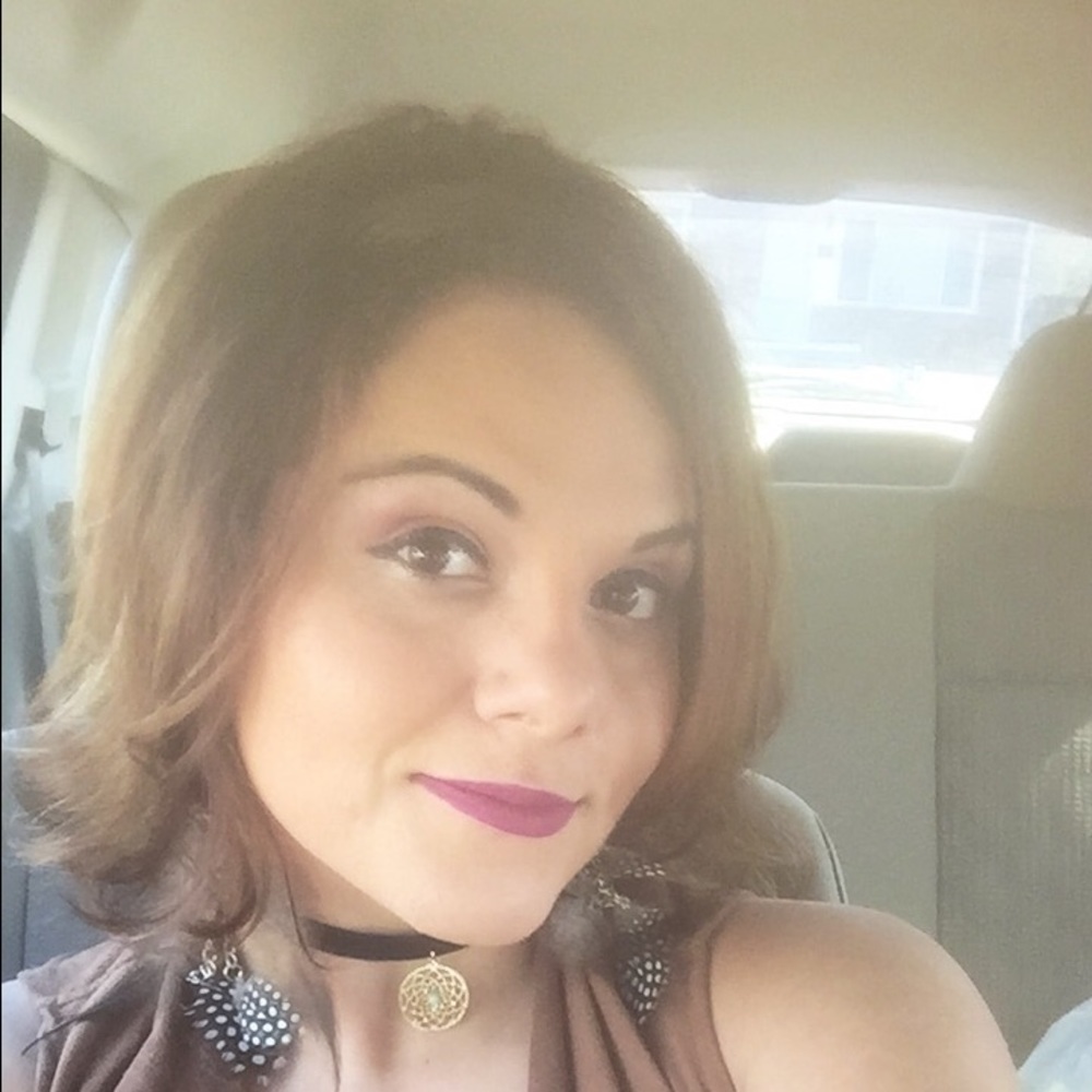 Meet your Posher, Maria