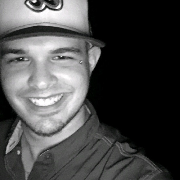 Meet your Posher, Cody - Picture 1 of 1