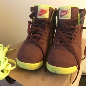 Old School High Top Nike-maroon and neon yellow