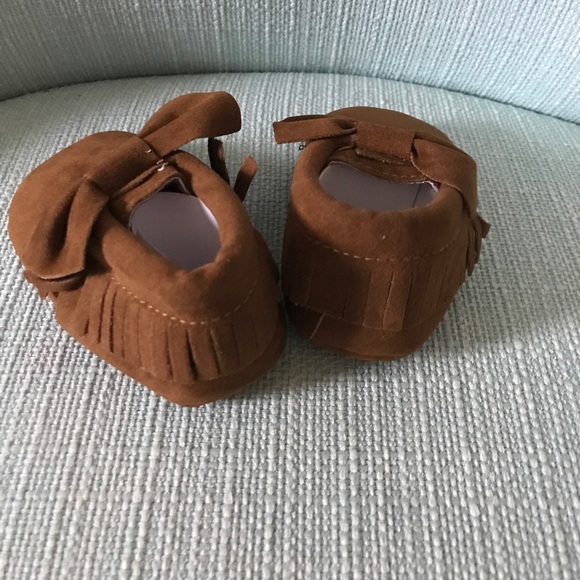 {•Infant Bow Moccasins•} - Picture 3 of 6