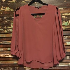 Gianni Bini 3/4 Sleeve Open Back Blouse