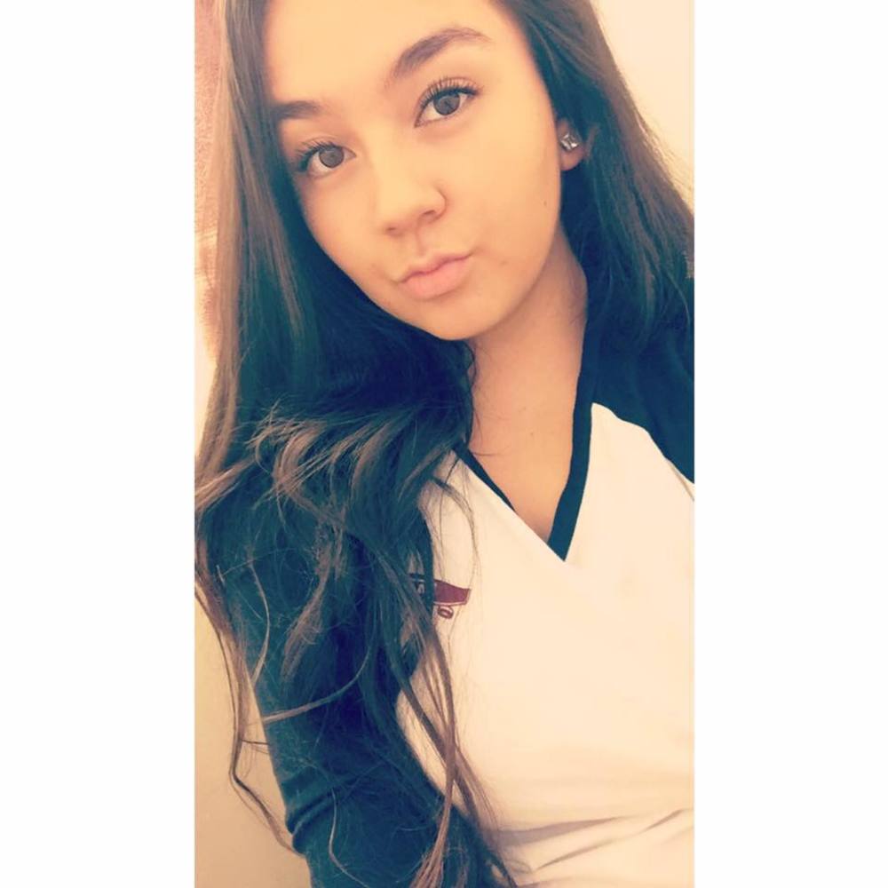 Meet your Posher, Chloe