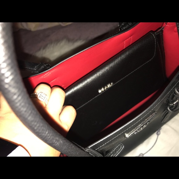Prada Saffiano cuir - Picture 5 of 7