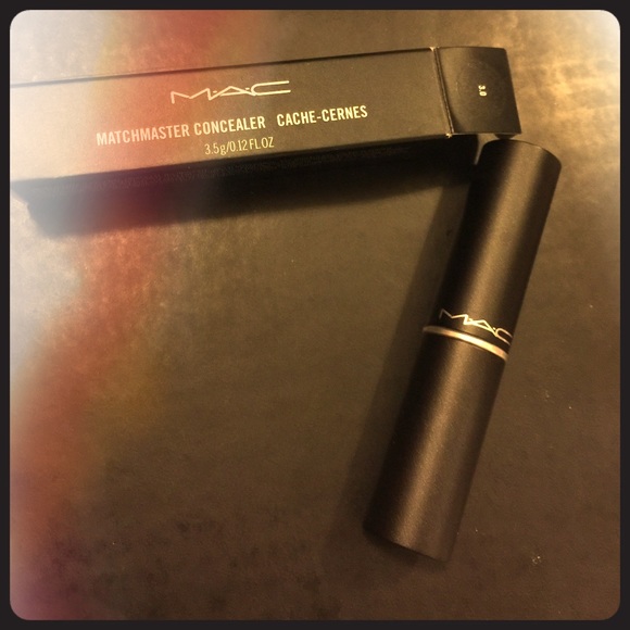 MAC Cosmetics Other - MAC match master concealer- New shade 3.0