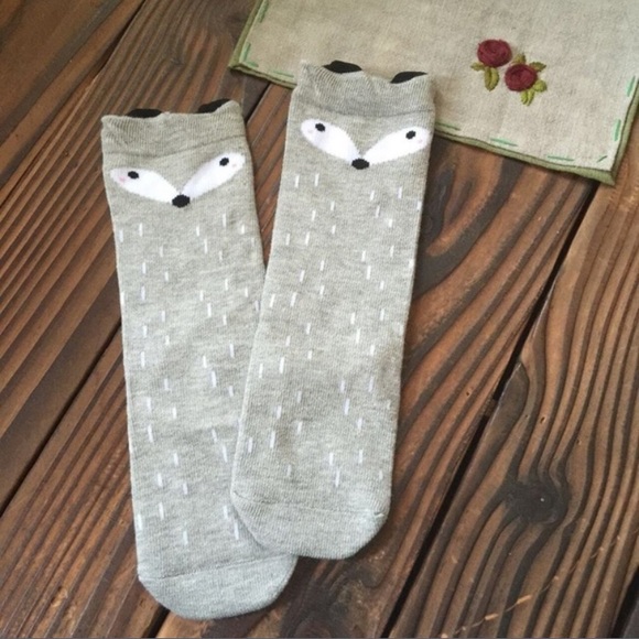 {•LAST PAIR‼️Toddler Knee High Fox Socks•} - Picture 3 of 5