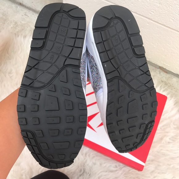 NIKE WOMENS AUTHENTIC AIR MAX Sz 7.5 New - Picture 4 of 7