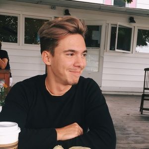 Meet your Posher, Ivo