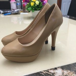 Heels size 6