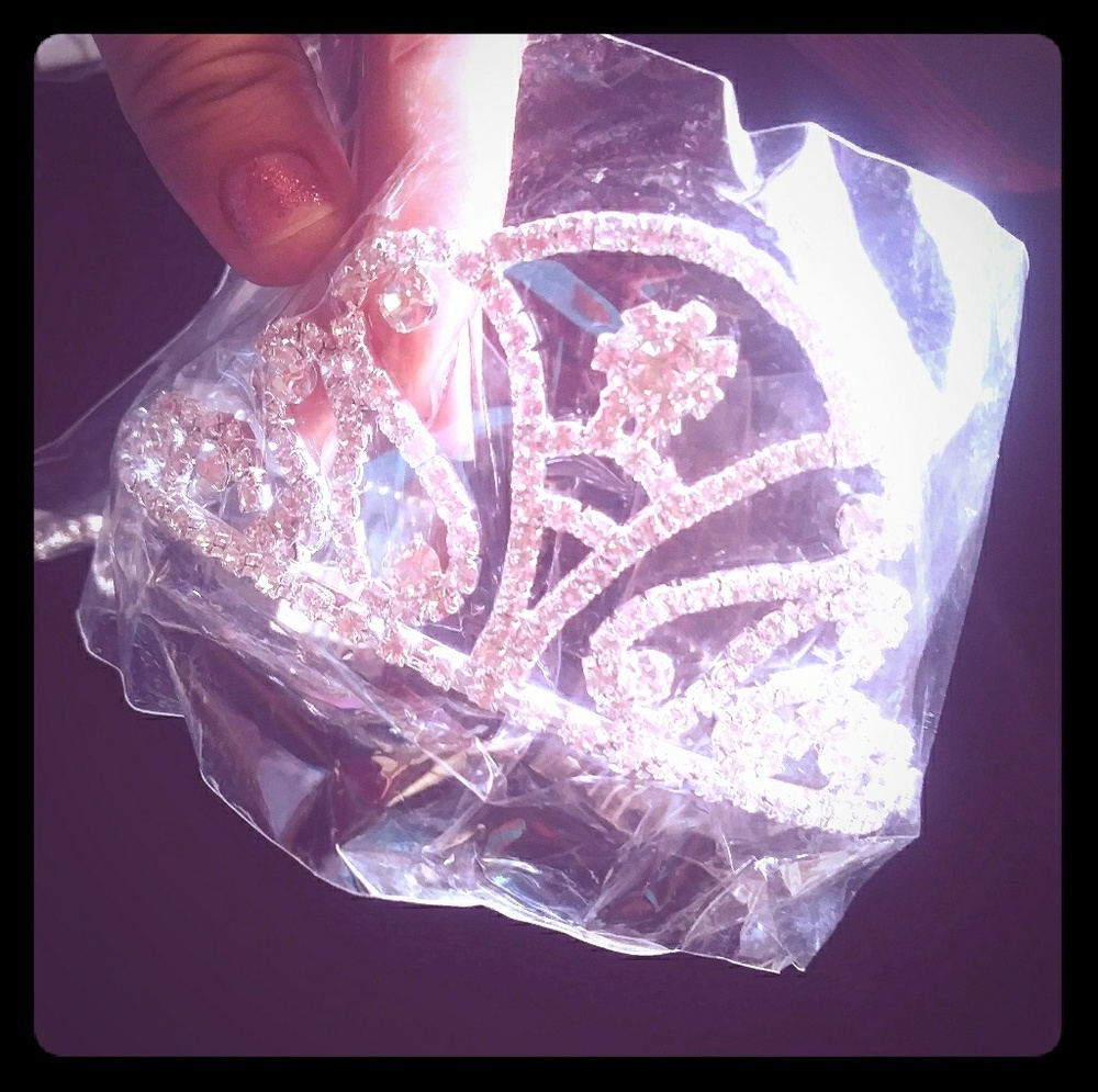 👑 New Rhinstone Crowns 💞