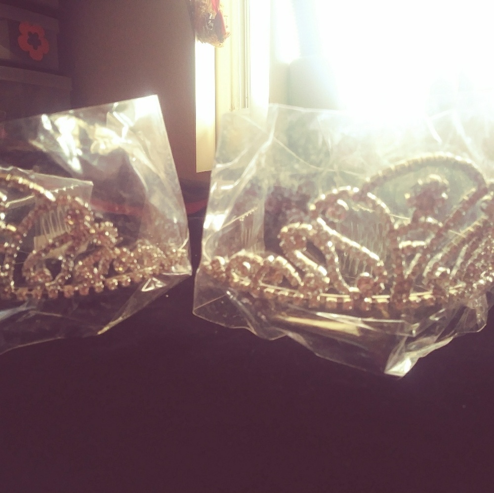 👑 New Rhinstone Crowns 💞 - Picture 2 of 3