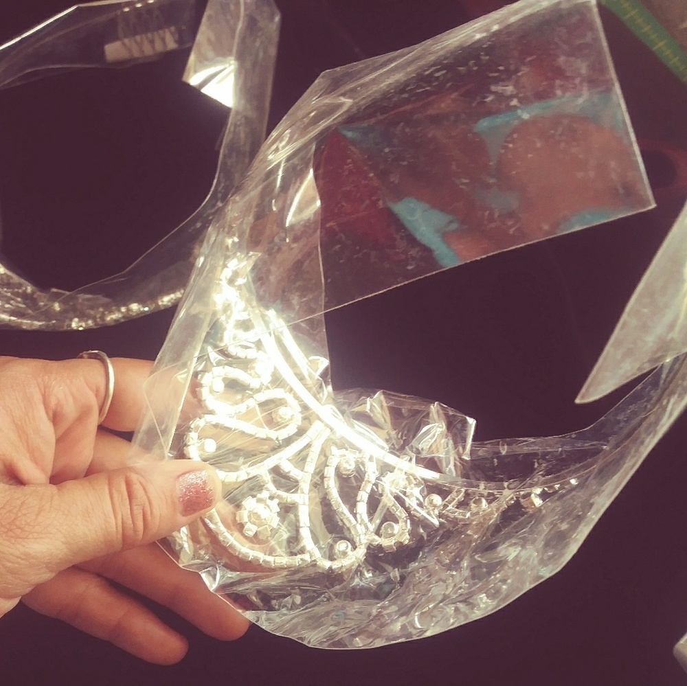 👑 New Rhinstone Crowns 💞 - Picture 3 of 3