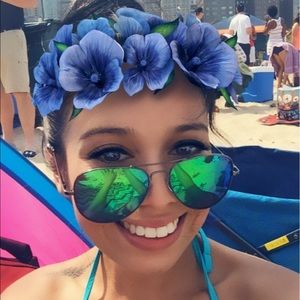 Meet your Posher, Andrea