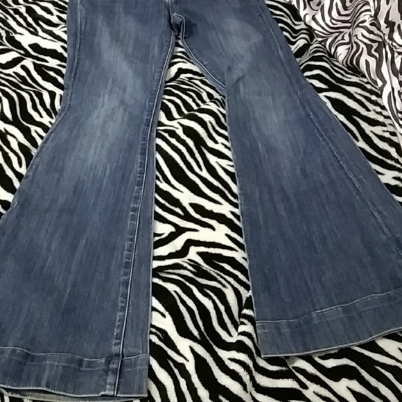 Seven7 sexy flare jeans size 28 - Picture 2 of 3