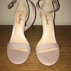 Shoes Shoes
