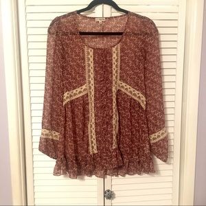 Lily White long sleeve floral blouse