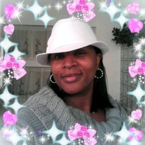 Meet your Posher, Sharon