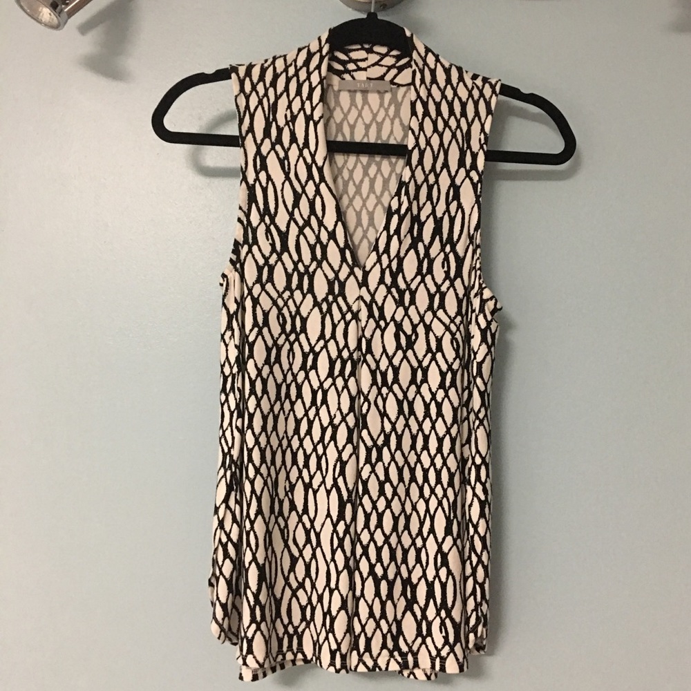 Tart Collections V-Neck Tank