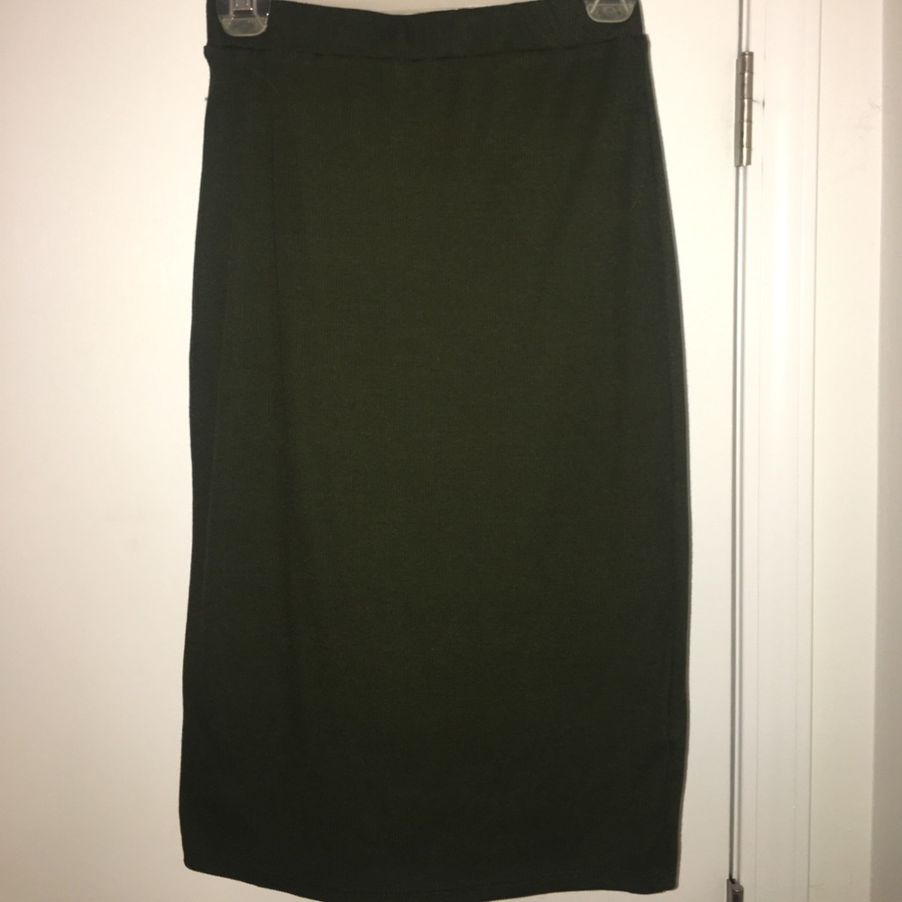 Olive green. Knee length, ribbed skirt.