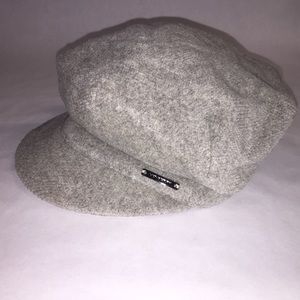 Burberry Grey Wool Cabbie Medium