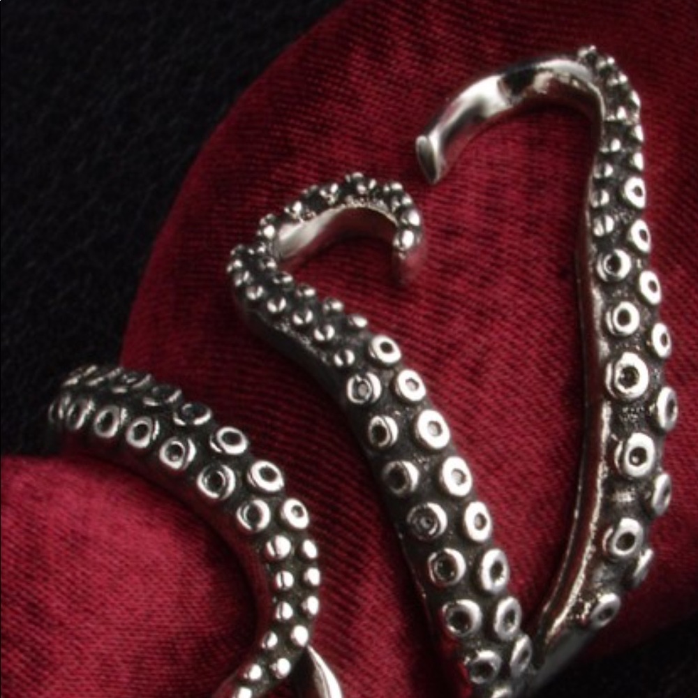 Modern  Octopus Tentacle Ring - Picture 3 of 6