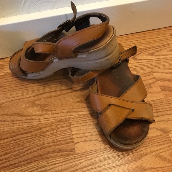 vintage dansko clogs