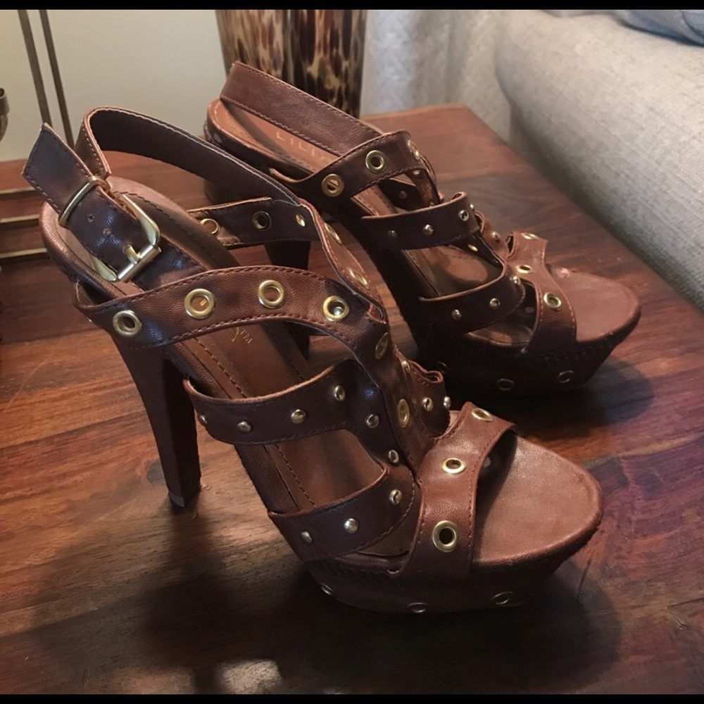 Sexy brown and gold Liliana heels