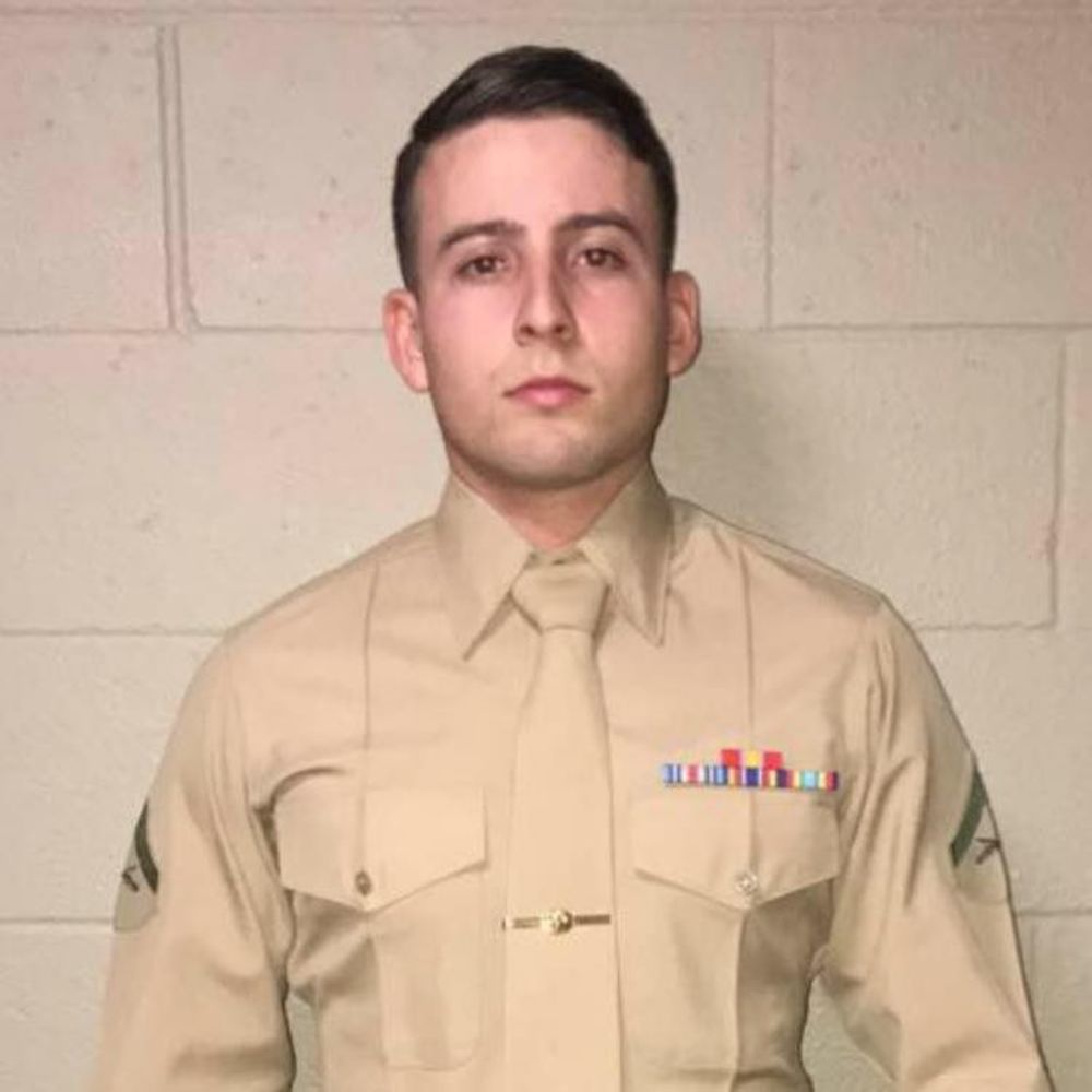 Meet your Posher, Luiis