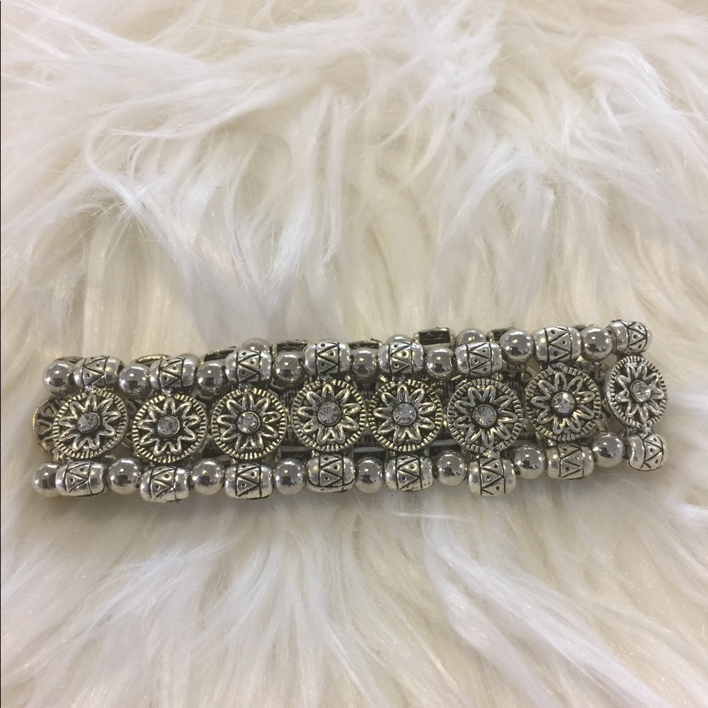 Boho Gypsy Flower Bracelet - Picture 2 of 4