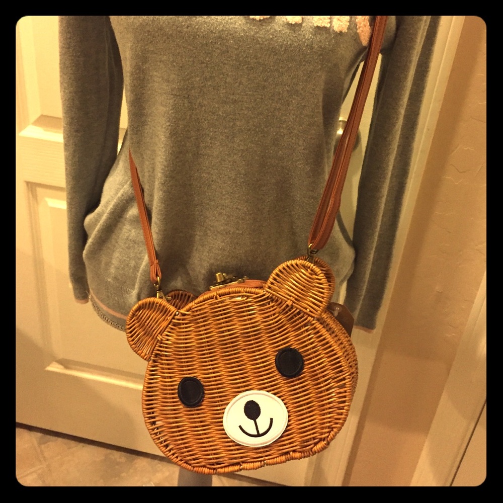 😝HP🙃 🐻ONLY 1 LEFT! Teddy Bear Crossbody Bag🐻 - Picture 3 of 8