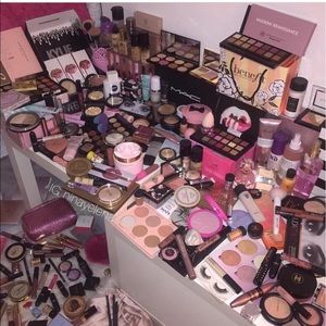 Meet your Posher, Deborah