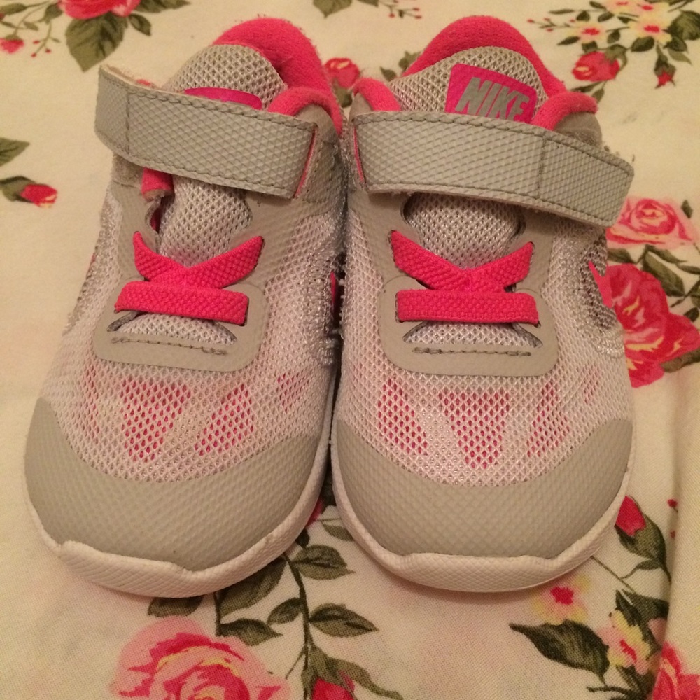 Nikes size 5C