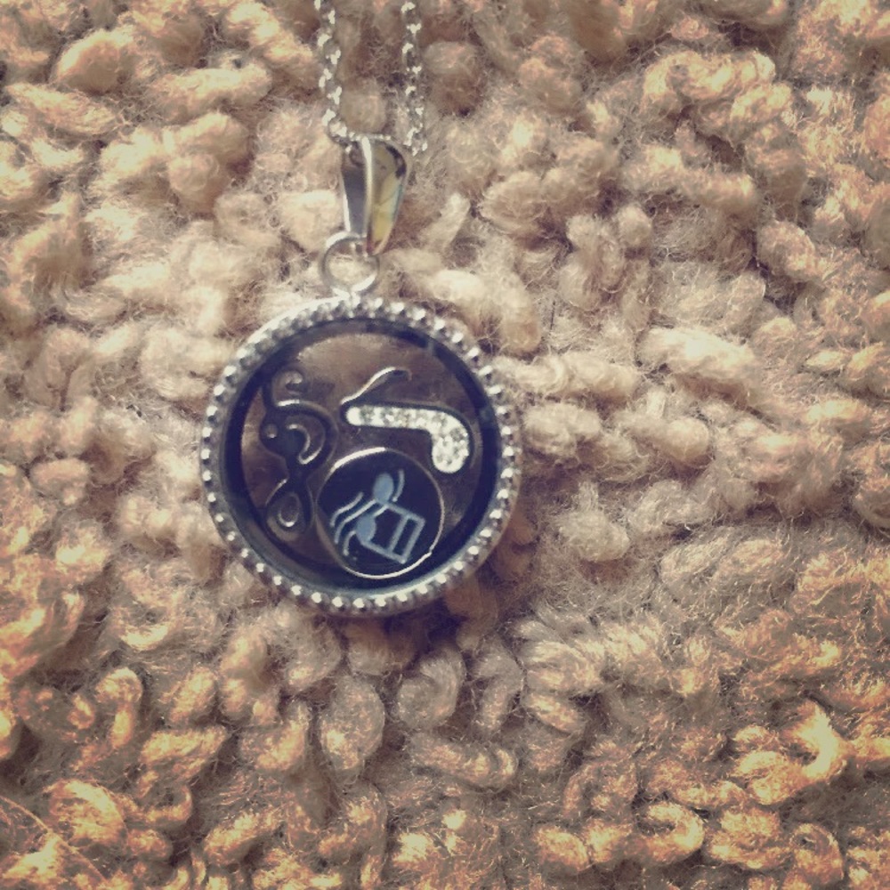 Music charm necklace