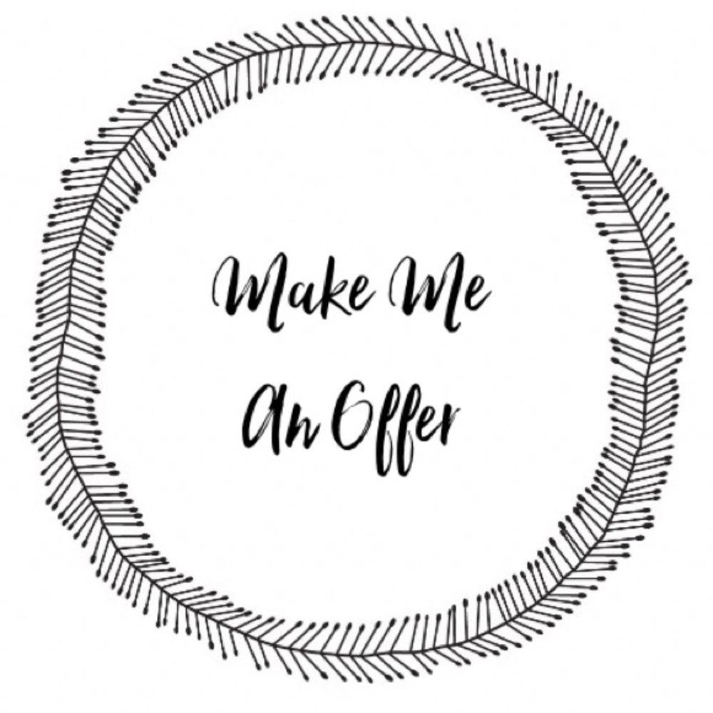 I Consider All Reasonable Offers🥂🙌🏻💕