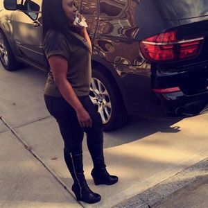 Meet your Posher, Valerie